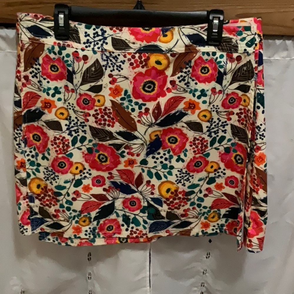 Hawaiian RipSkirt LG length 2 pretty poppy flowers